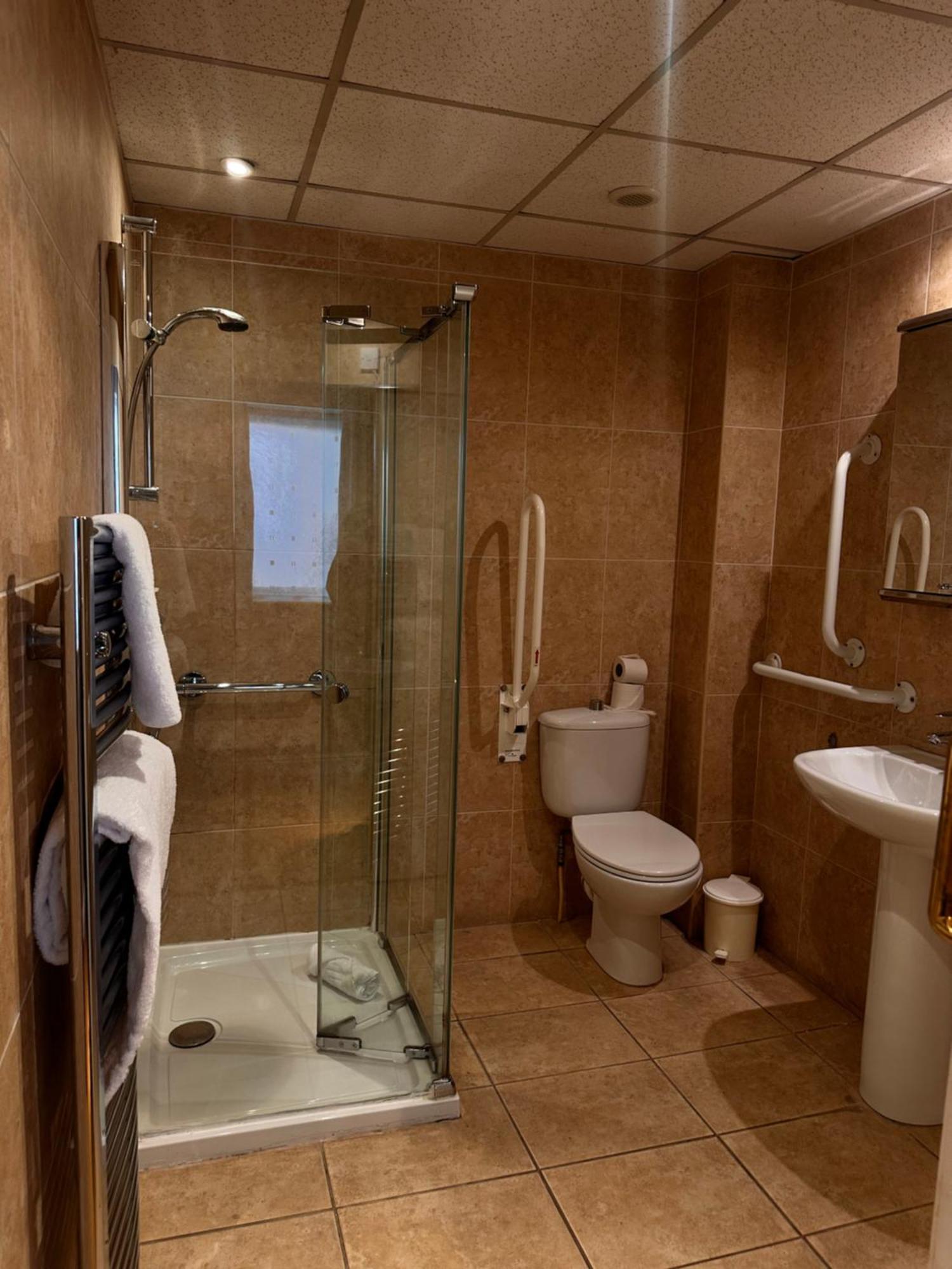 Hotel The Bridge 4*